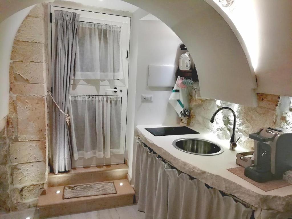 マルティナ・フランカ Archetto Bianco Bed & Breakfast エクステリア 写真