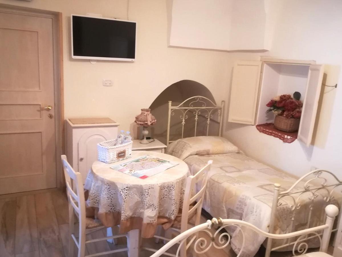 マルティナ・フランカ Archetto Bianco Bed & Breakfast エクステリア 写真